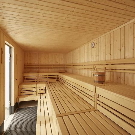 Reetland Am Meer - Premium Reetdachvilla Mit 2 Schlafzimmern, Sauna Und Kamin E04 Dranske Exterior foto