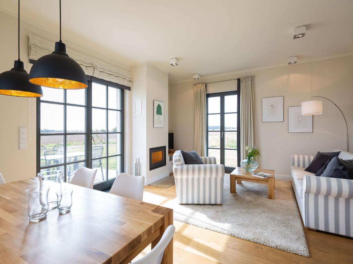 Reetland Am Meer - Premium Reetdachvilla Mit 2 Schlafzimmern, Sauna Und Kamin E04 Dranske Exterior foto